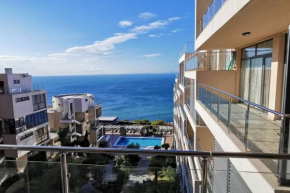 Stunning Seaview Apartment